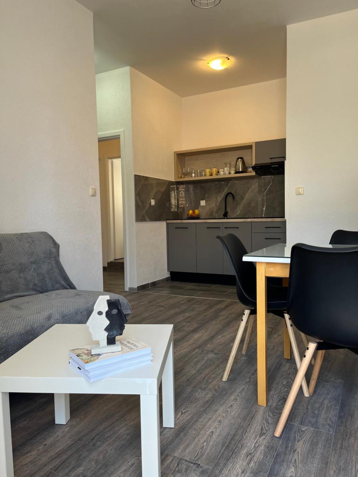 Apartment Makarska M&I, Free Private Parking Extérieur photo