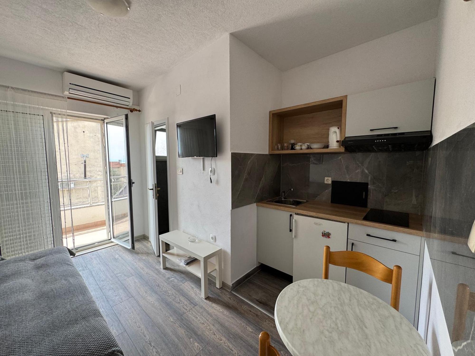 Apartment Makarska M&I, Free Private Parking Extérieur photo